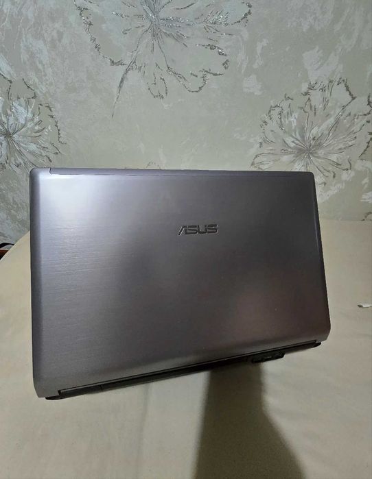 noutbook ASUS N73SV