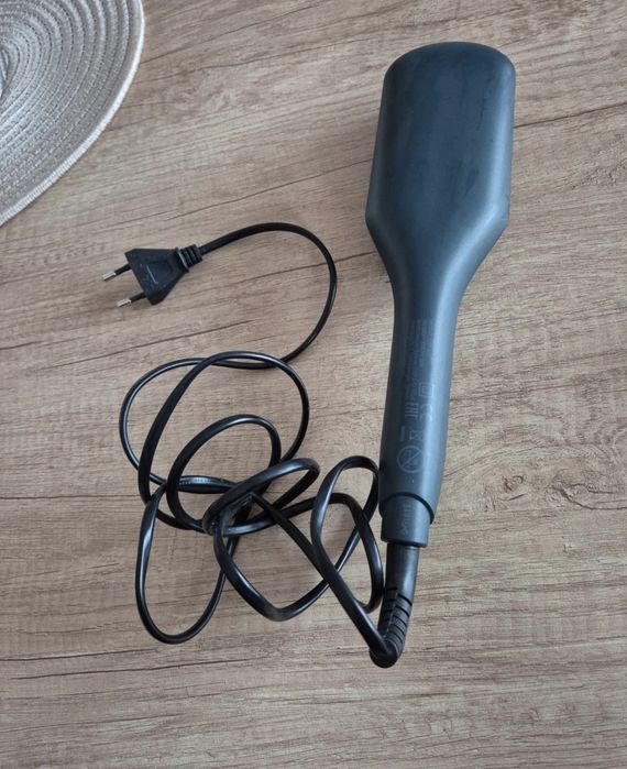 Perie electrică de îndreptat parul