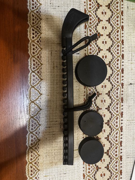 Шайба хоккейная продам