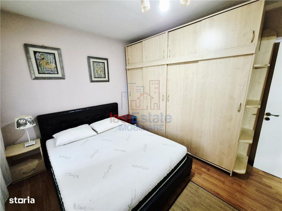 Apartament cu 3 camere zona Podu Ros