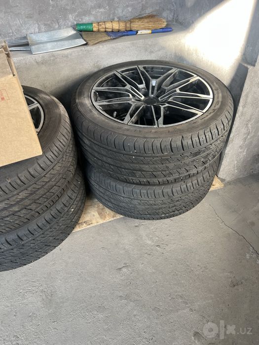 Шына и диски 245/45 R18