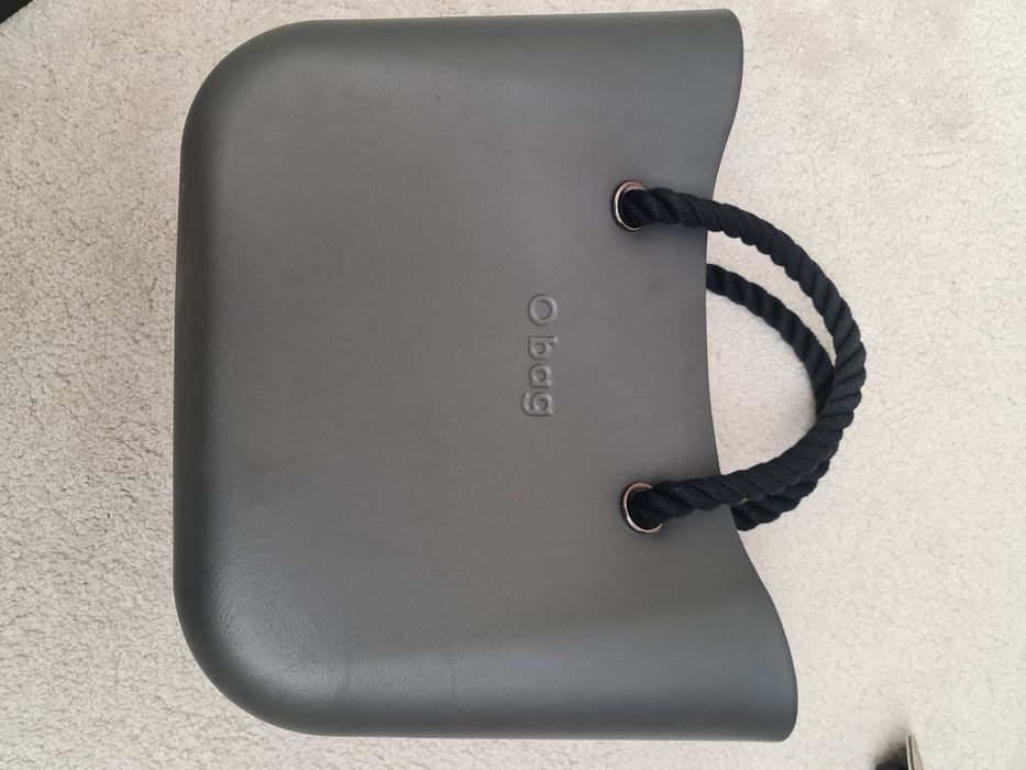 Дамска чанта в отлично състояние