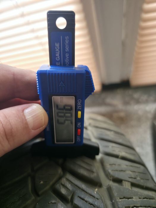 3бр Зимни Гуми (Fulda- 2бр и Continental-1бр)