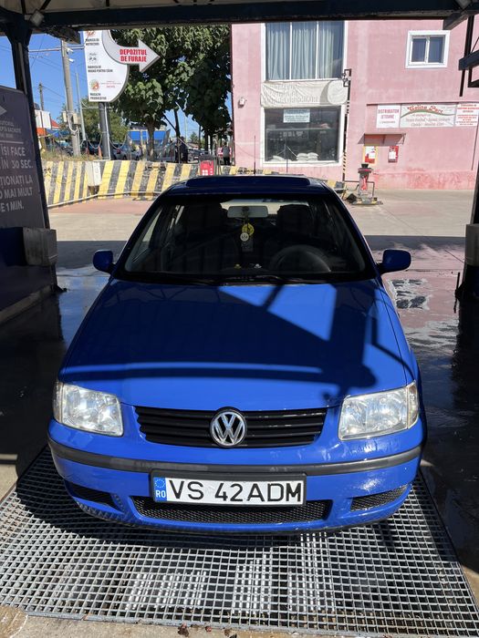 Volkswagen Polo Benzină (1.4)