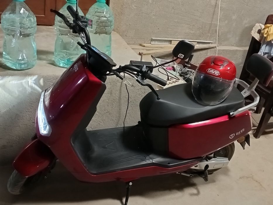 Elektro skutr 65 tezlik 65 kilometr zaryad