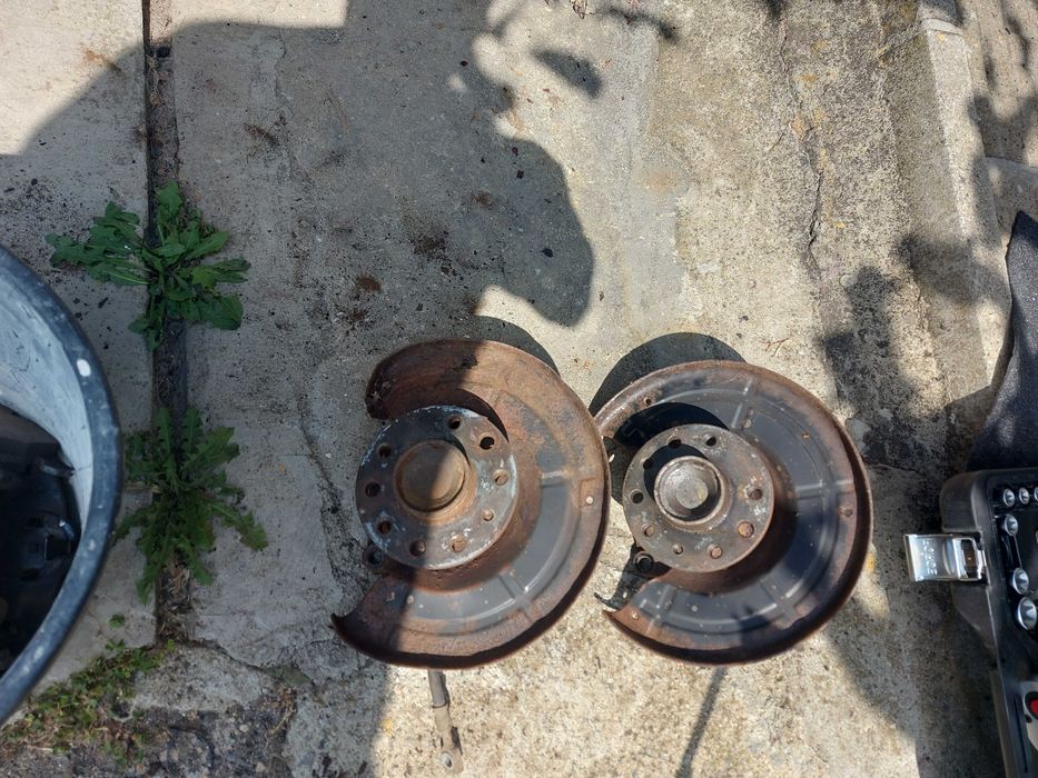 Опел Зафира А 2002 1,8 125кс бензин на Части