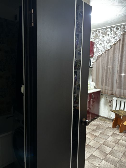 Три межкомнатные двери
