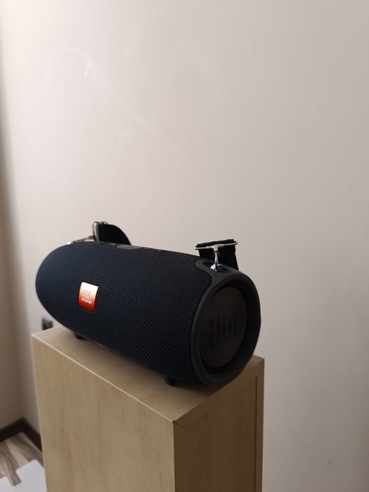 Блутут тонколона JBL-XTREME.