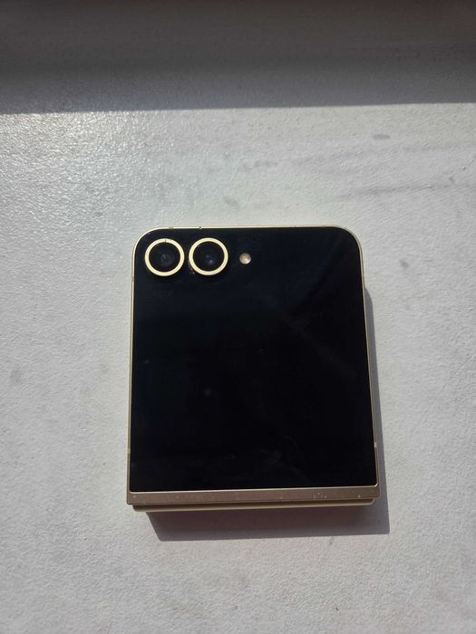 Продам Samsung z flip 6
