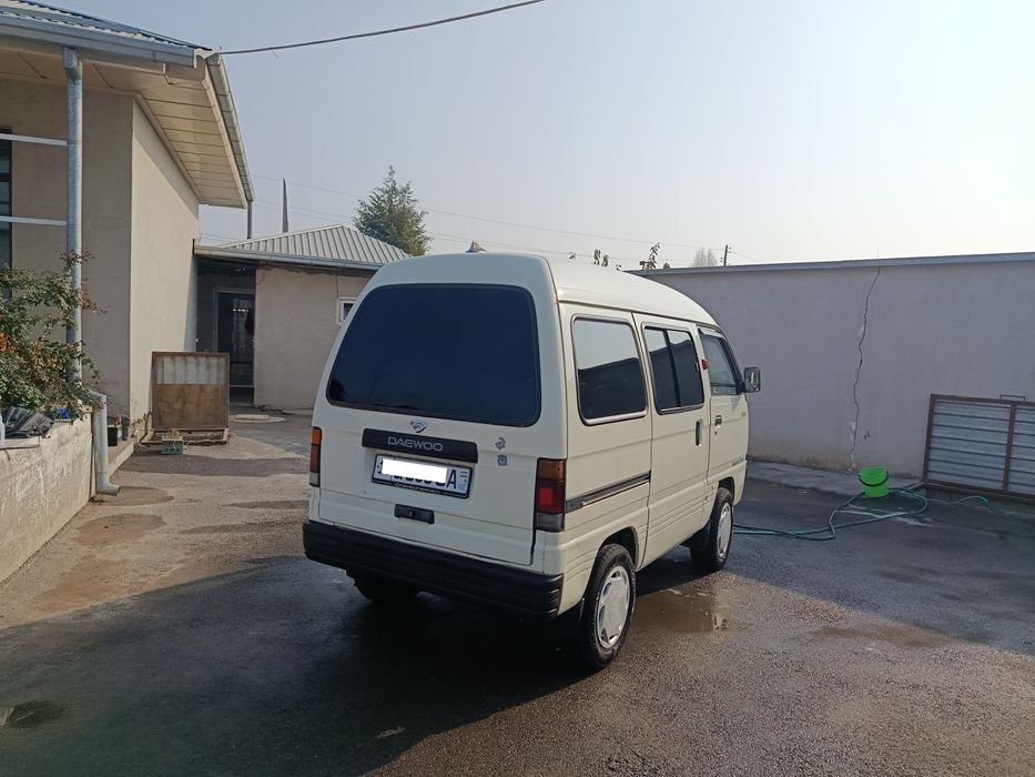 Damas 2003 yil radnoy holatda