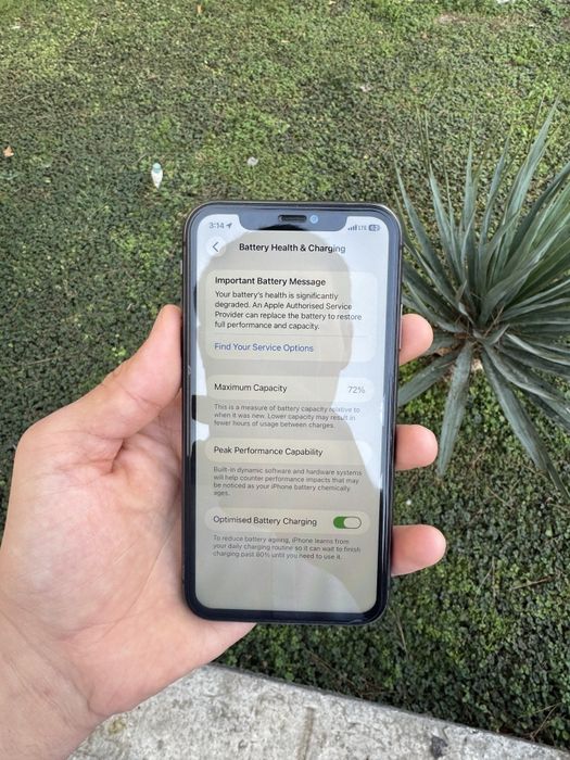 iPhone 11 64GB kelishiladigan joyi bor.