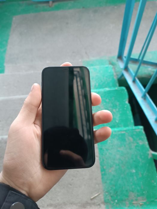 Продам айфон 12 мини