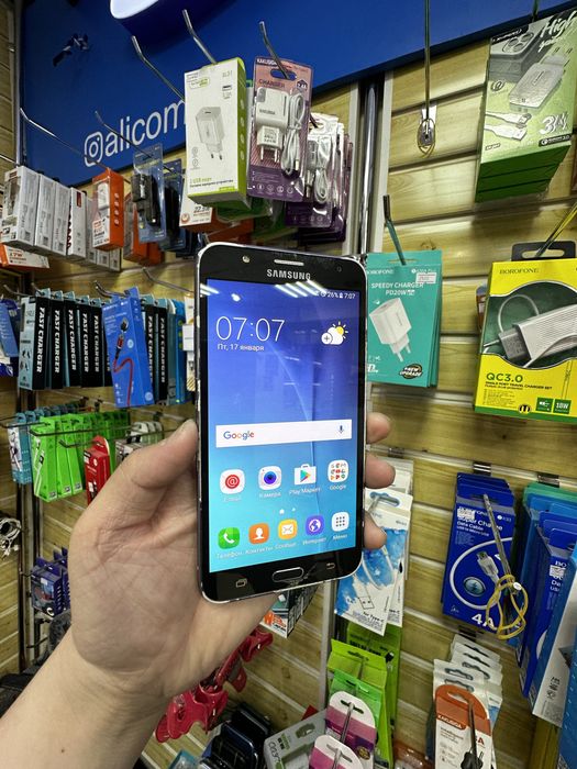 Samaung J7 цена 10000