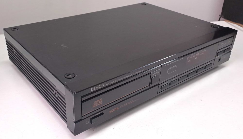 Denon DCD 600 CD player classic vintage 1987 burr brown PCM 56 Japan