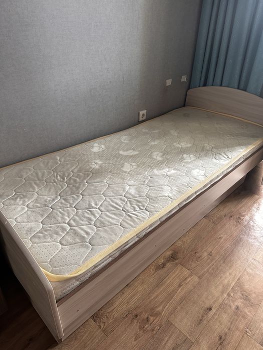 Кровать +матрас