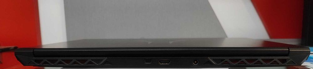 Геймърски лаптоп MEDION ERAZER GAMING E 10