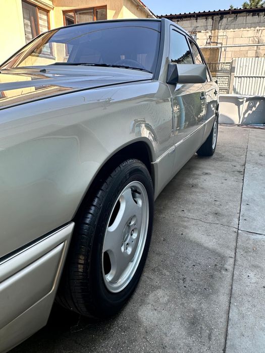 Мерседес Бенс W124 M111