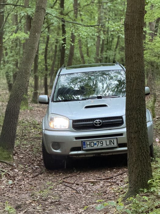 Toyota Rav 4 mk3  2004  Facelift 2.0 diesel 116cp