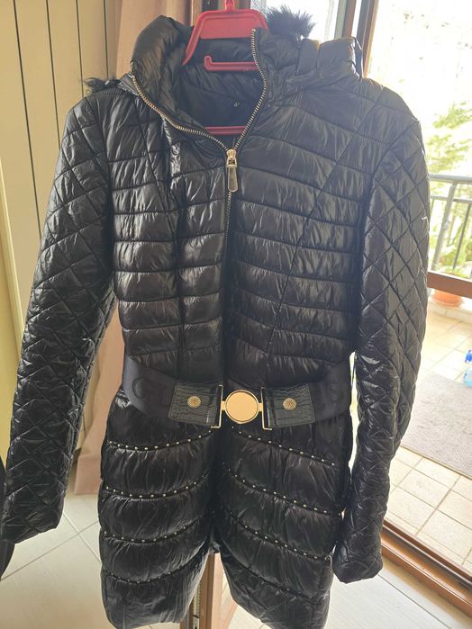 Разкошно яке на GUESS