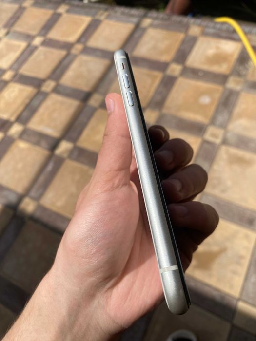 iphone 11 o'rtacha holatda, imei bo'lgan