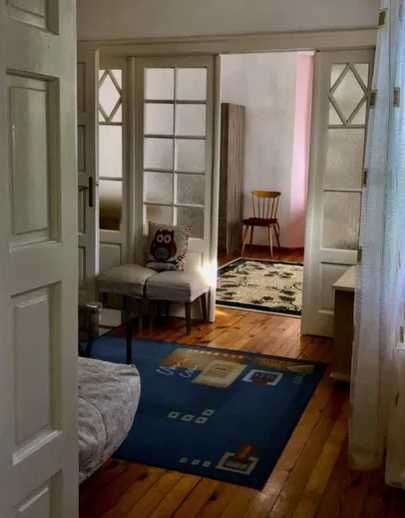 Дава се под наем Тристаен апартамент в София, Център - 93 кв.м за 448.8 € - Снимка #2