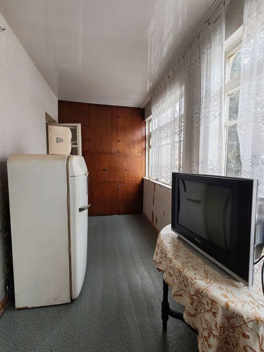 Продаётся квартира 3/3/4 Максим горький 
3/3/4 метро Буюк Ипак Йули