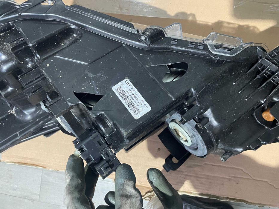 Far dreapta Toyota Hilux an 2020-2022 cod 811100KK60
