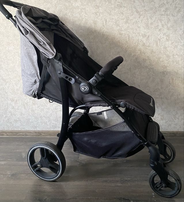 Продам прогулочную коляску Kinderkraft
