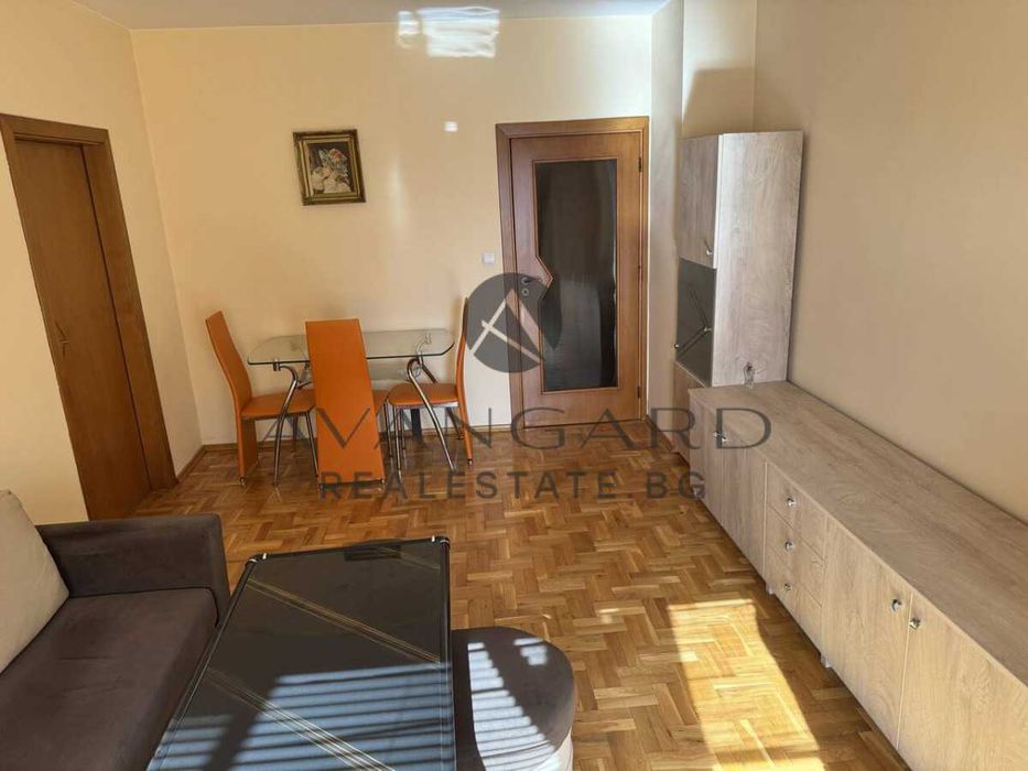 Продава се Тристаен апартамент в Пловдив, Тракия - 65 кв.м за 1758 €/кв.м - Снимка #2