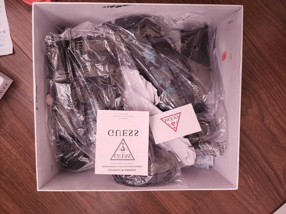 Vand botine guess noi marimea 38