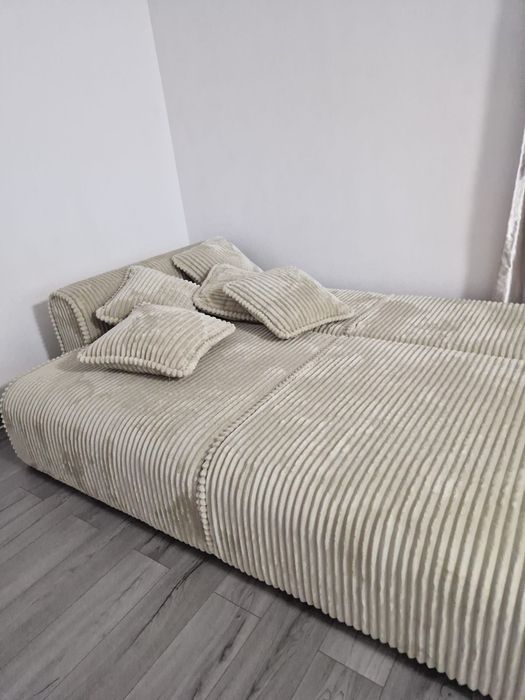 Canapea nou extensibila 3m