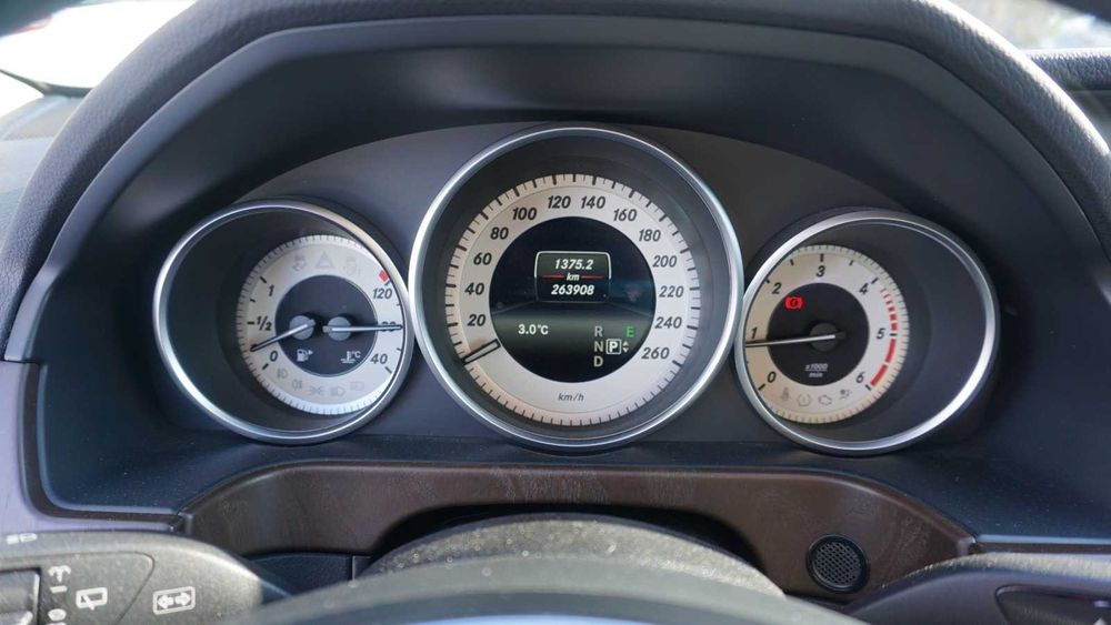 Mercedes-Benz E250 Avantgarde 2013