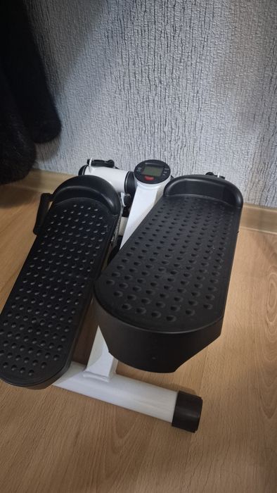 Продаю степпер в хорошем состоянии