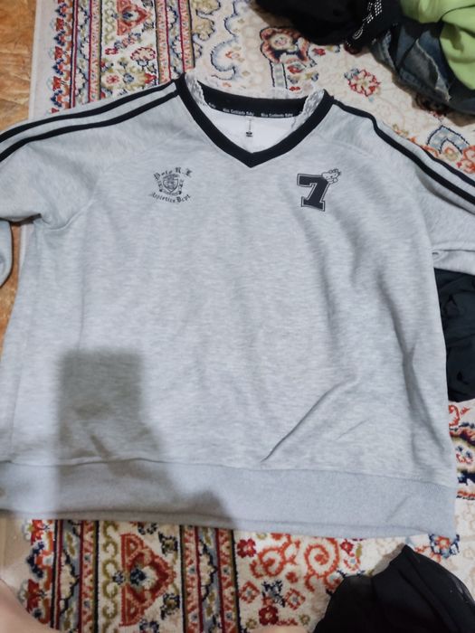 толстовки продам женские