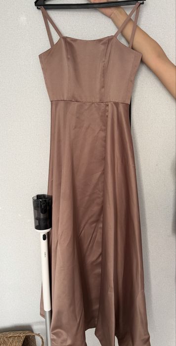 платье,надевали только один раз