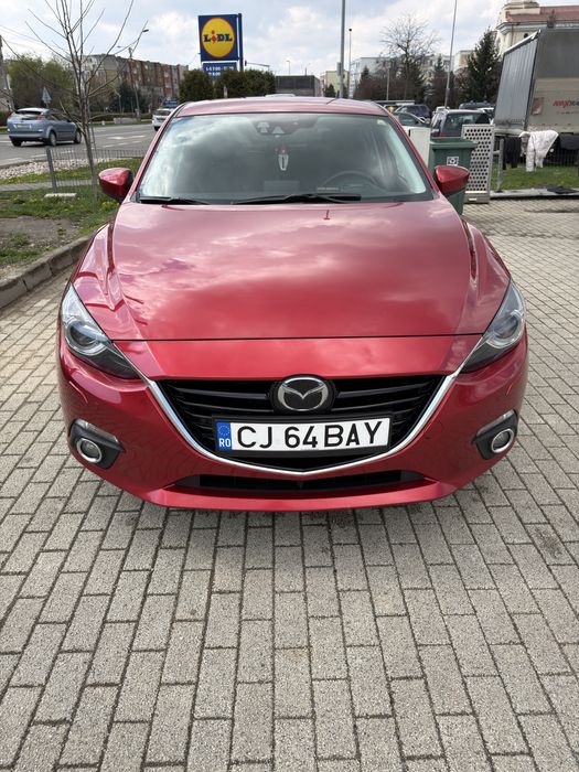 Mazda 3 Top Revolution