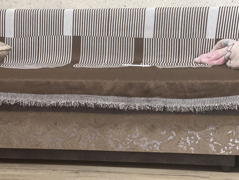 Продам тахту для детской комнаты