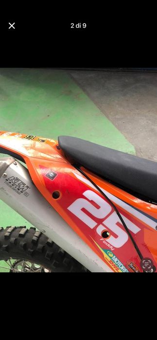 Vând o KTM 450, foarte puțin folosită.