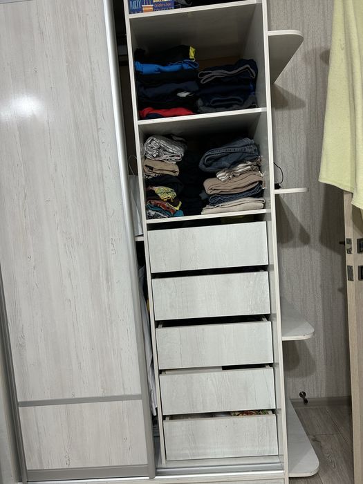 Продам шкаф купе