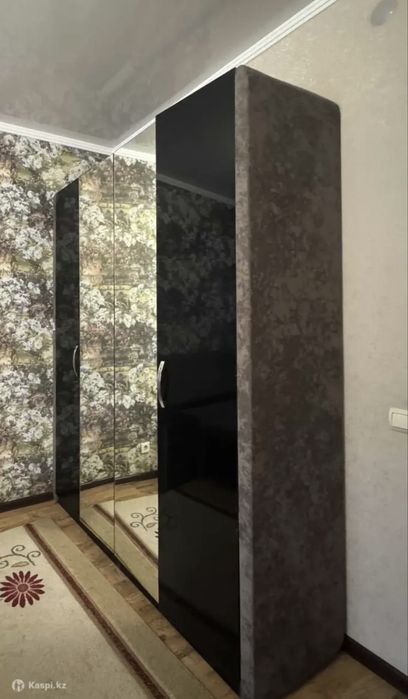 Продам спальный гарнитур