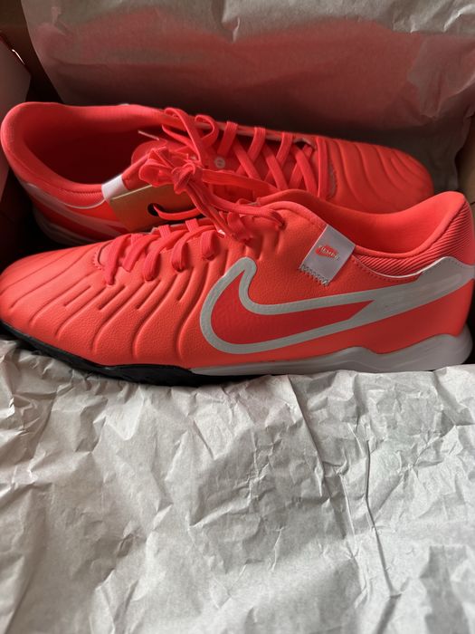Футболни обувки Nike Tempo