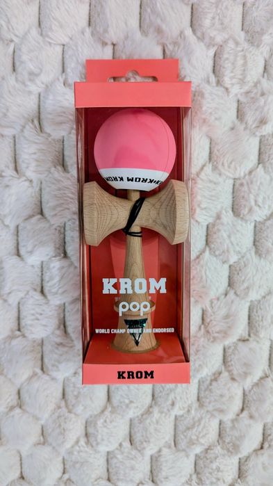 Kendama Krom Pop Sticky/Rubber, diverse culori