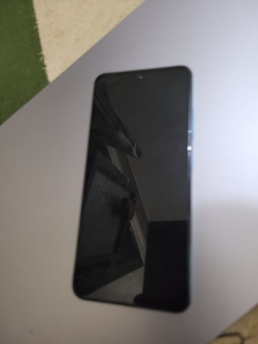 Redmi not 11 sotiladi zudlik bn aloqaga chiqing .