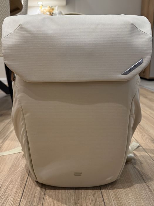 Фото раница PGYTECH ONE GO 2 20L Sand Khaki