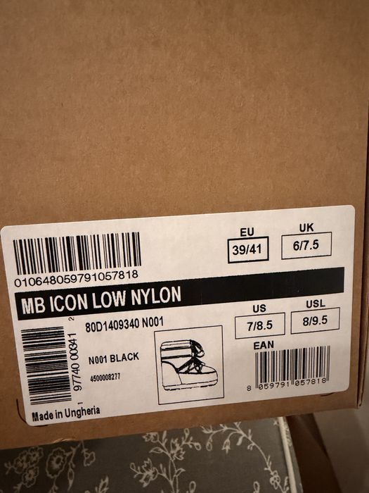 Moon boot оригинал