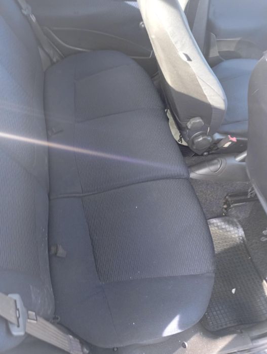 Vând fiat punto diesel de 1.9 preț 2200 RON fix fără negocieri