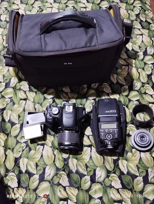 Canon EOS 550D  camere