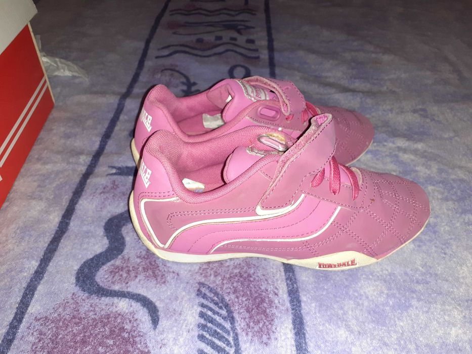 Детски маратонки за момиче