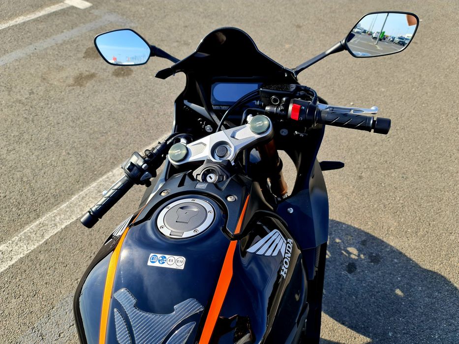 Vand Honda CBR 650R 2023 ca noua  2.600km