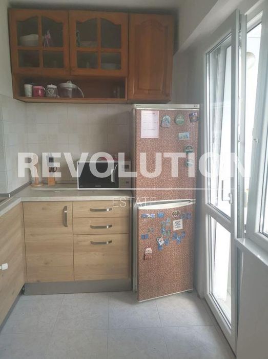 Дава се под наем Тристаен апартамент в Варна, Левски - 65 кв.м за 450 € - Снимка #3